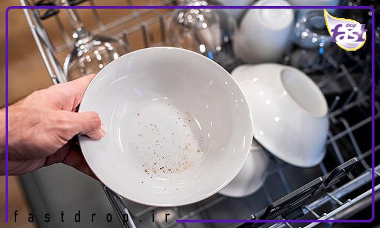تأثیر دمای آب و نوع شوینده بر کیفیت شستشو ظروف